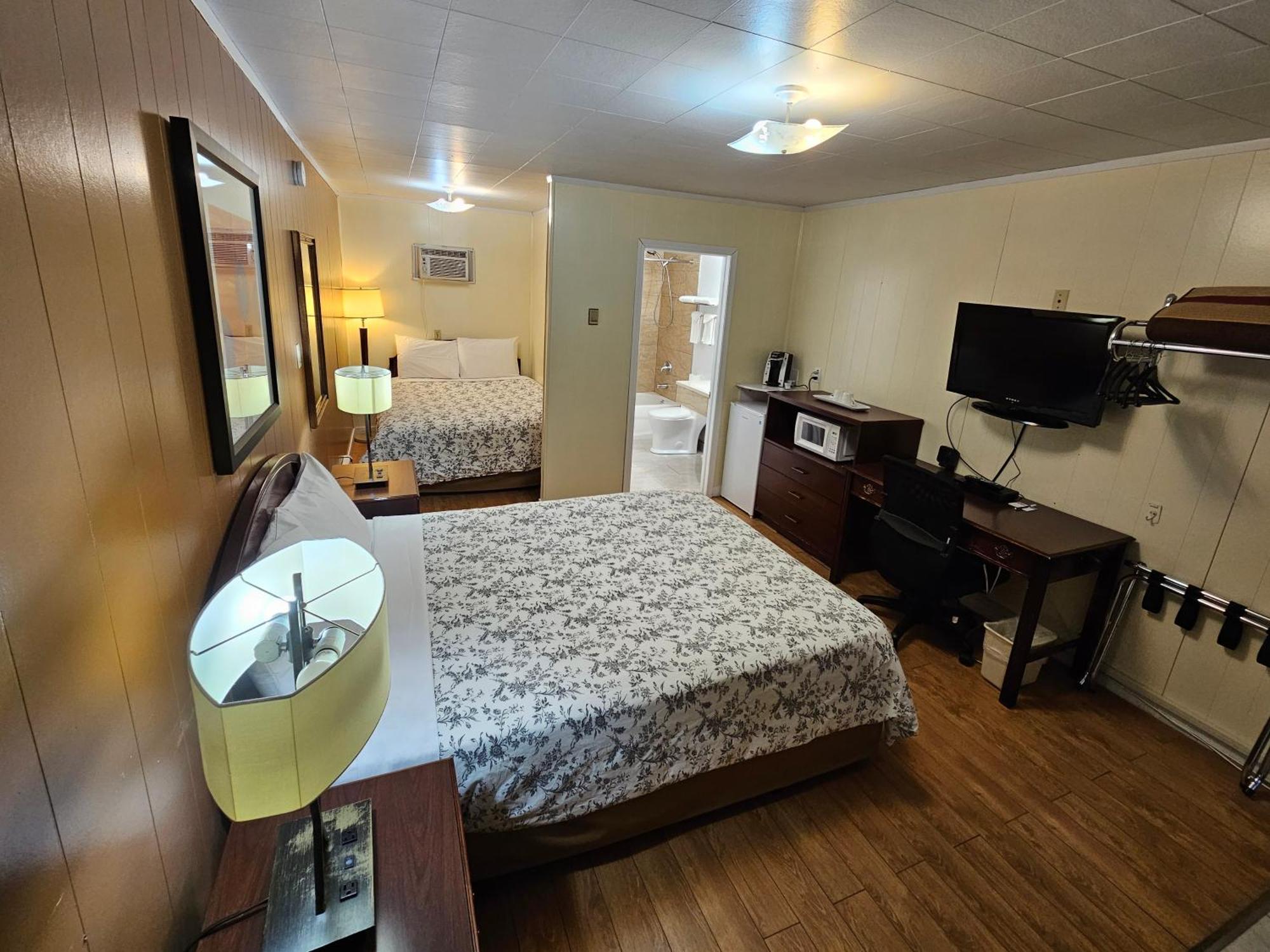 Parkway Motel & European Lodges Pincher Creek Phòng bức ảnh